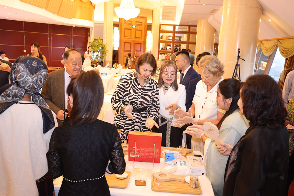 大图：《国际会客厅》国庆中秋特别活动·雅集